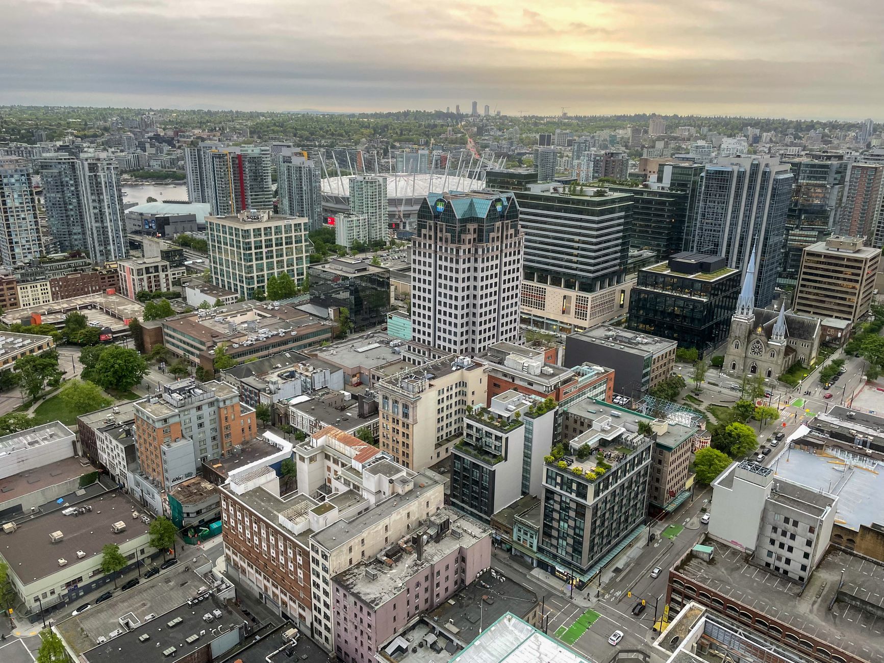 Car Hire in Victoria, BC: What You Actually Need to Know Before You Rent — photo: Sunny Lee / Pexels