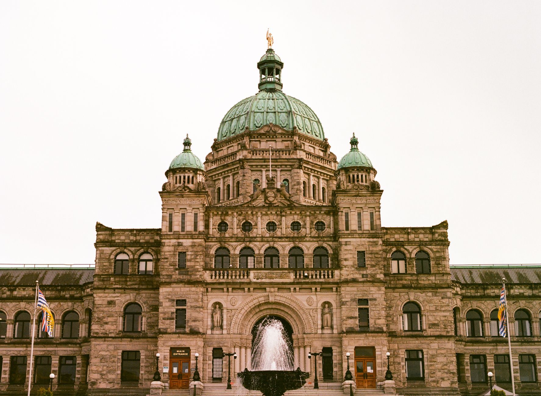 Free Things to Do in Victoria, BC: A Local's Honest Guide — photo: Jason Renfrow Photography / Pexels