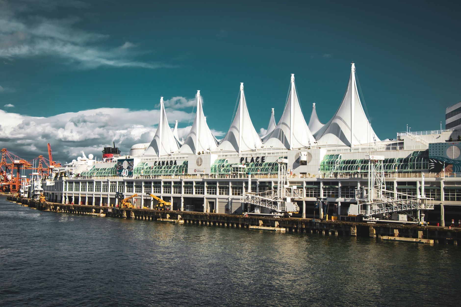 The Best Places to See in Victoria BC (From Someone Who Actually Lives Here) — photo: Tejvinder Singh / Pexels