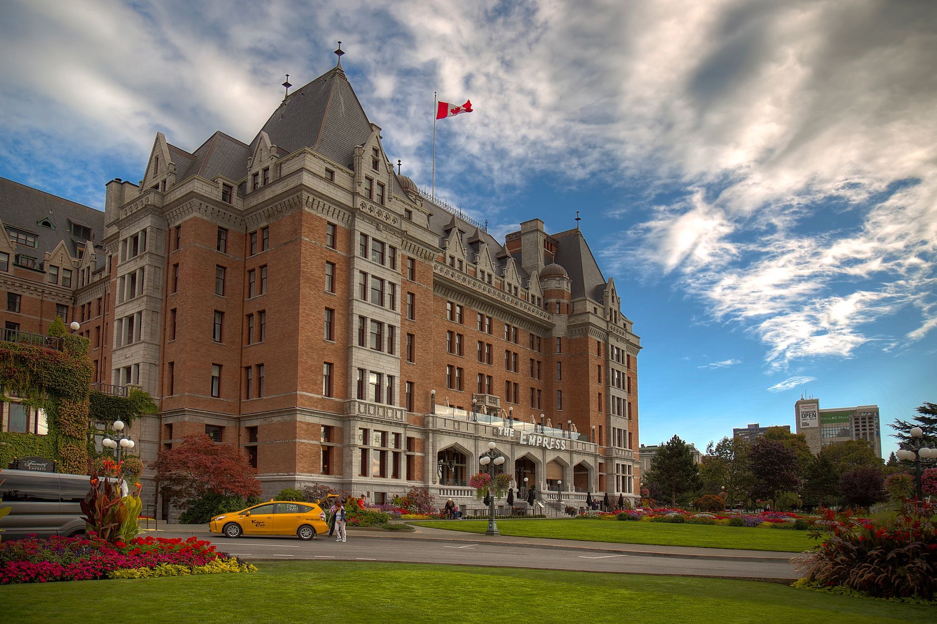 Victoria Canada Attractions Worth Your Time (A Local's Honest List) — photo: Onur Kurtic / Pexels